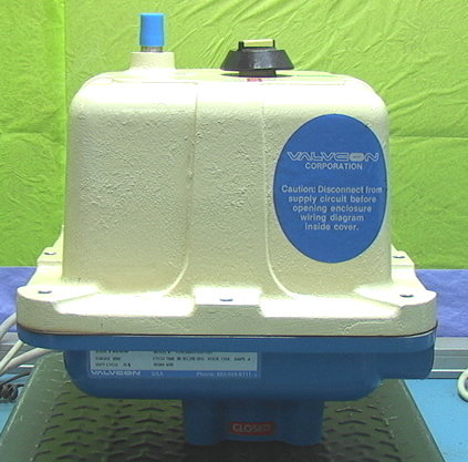 NOS VALVCON Electric Valve Actuator FKTS2E115A Model # LVW2000