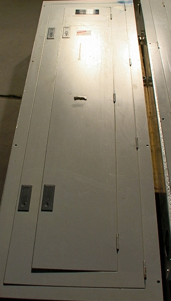 Siemens Slave or Sub-Breaker Panel with Circuit Breakers 84