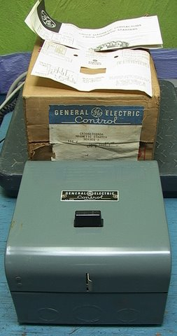 NOS NIB NEMA 1 Magnetic Motor Starter to 10 hp at 460 volts 3-ph