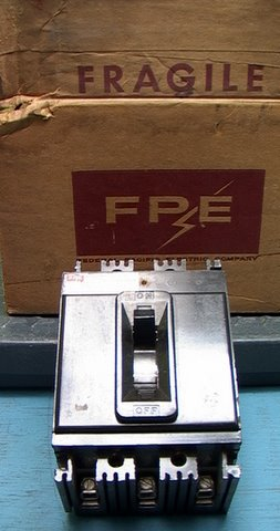 20 amp 480 Volt 3-pole Circuit Breaker Switch