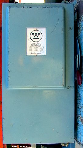 100 Amp Fused Disconnect 3-pole to 600 VAC