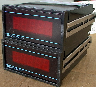 NEWPORT 2003B-2LT HZ D4 4 1/2 Digit METER Strain AC/DC