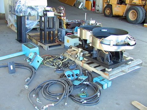 Lot of Vibratory Parts Feeder 4-hopper system parts