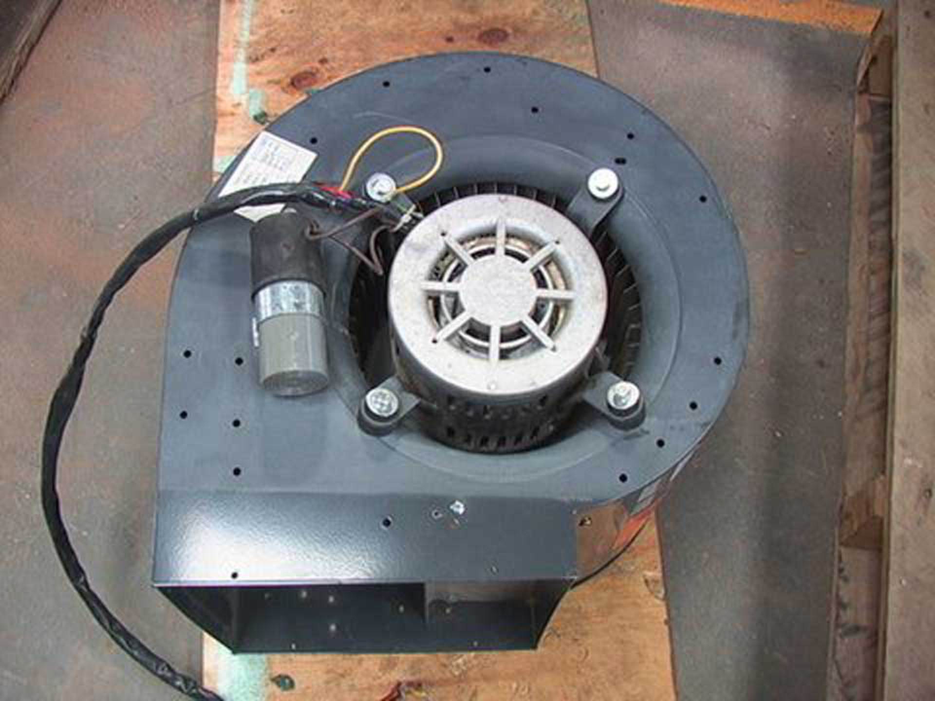 Dayton 4-Speed 1638 CFM Blower 1/3 hp 115 VAC Model 1XJX9 A