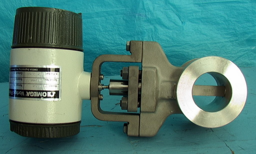 OMEGA 2" Stainless vortex flowmeter FV-520B-D 0-100 gpm with dis