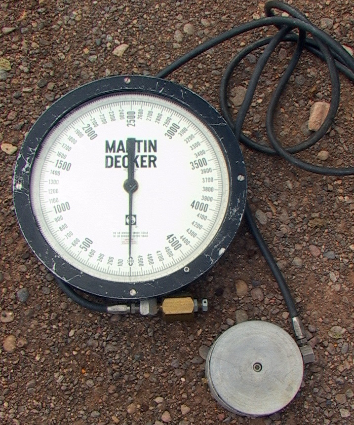Martin Decker Hydraulic Diaphragm Pad Puck Scale 5000# Capacity