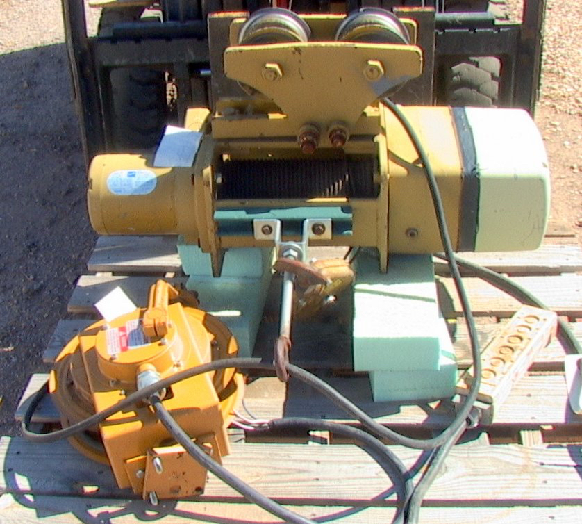 Eaton Yale 1 ton cable winch hoist with trolley and cord reel