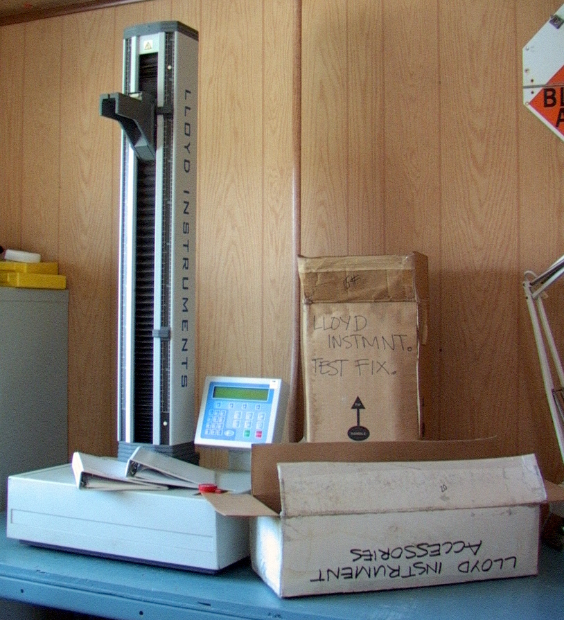Lloyd Instruments 01/2962 LRX Plus Material Testing Apparatus