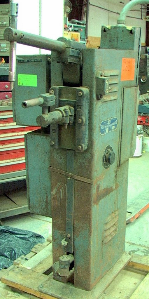 Rex Welder & Engineer type FRU7.5kva floor standing vintage spot