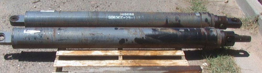 Parker Commercial Hydraulics 3-Stage 167-inch Stroke Double-Acti