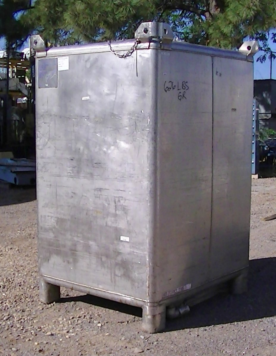 550 gallon Hoover Liquitote 304 Stainless Steel liquid transport