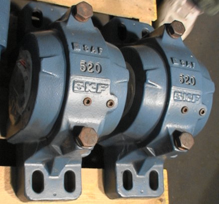 Pair of SKF 520 Pillow Block Bearing Holder Shells NEW