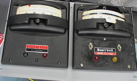 Dual Analog Thermocouple Readout Controller Parts Unit Honeywell