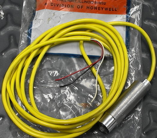 Micro Switch Proximity Sensor FYAA3AX