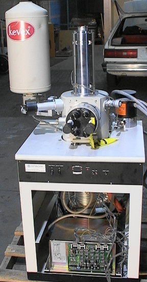 Scanning Electron Microscope SEM Hitachi S520LB specimen chamber