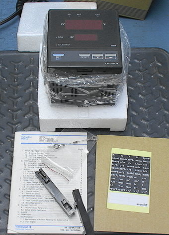 Yokogawa UT15L Temperature Controller