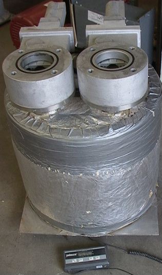 Pair of Vacuum Gate Valves on Bake-Out Canister
