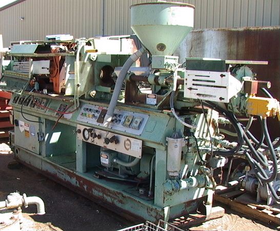 Horizontal USM Farrel 75-6 Heated Screw Extruder Loaded Inj