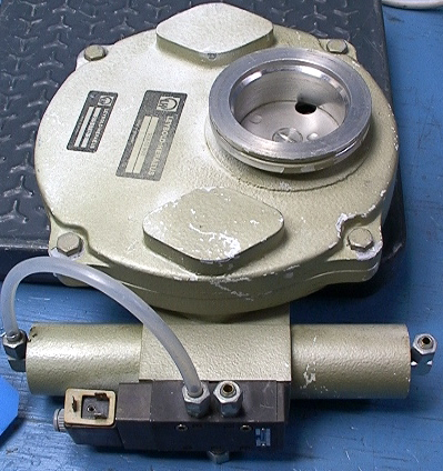 Leybold-Heraeus Air Operated Vacuum Gate? Valve 2.5" With Solen