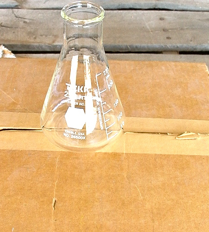 Box of 12 New ErlenMeyer Tekk Flask 250 ml Model # 26500K-250
