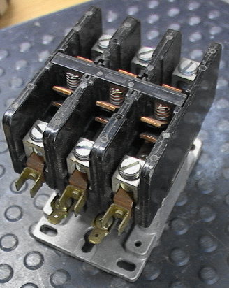 3-Pole Contactor Relay 24 Vac Coil
