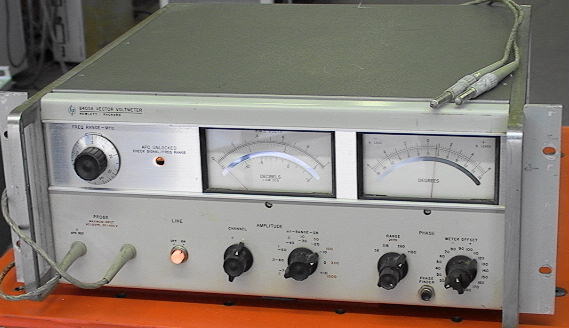 Hewlett-Packard HP 8405A Vector Voltmeter