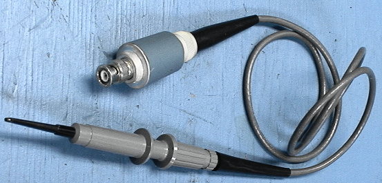Tektronix Oscilloscope Probe 10X With 013-0071-001 BNC Screw On